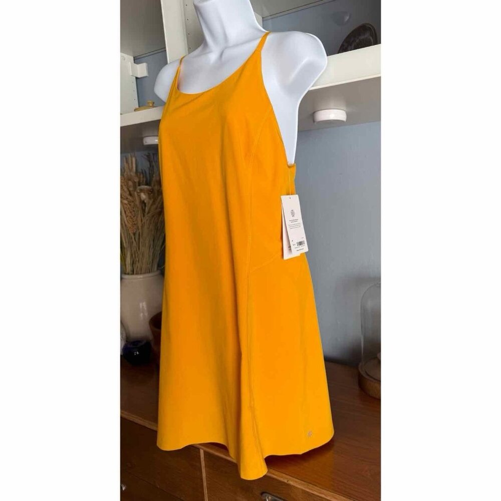 Athleta Yellow Infinity Dress Size M NWT - Picture 3 of 8